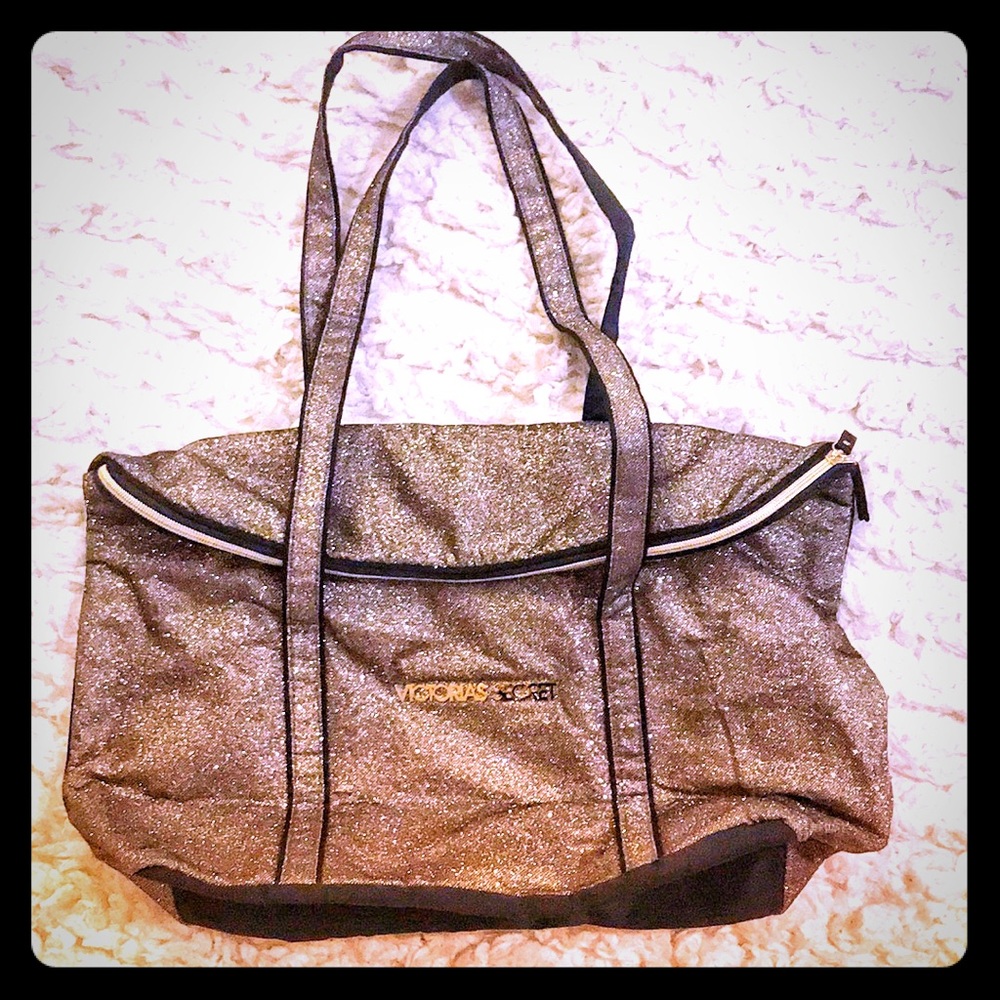 💕 Brand new VS shoulder bag